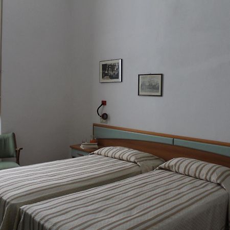 Hotel Croce Di Savoia Vallombrosa Phòng bức ảnh