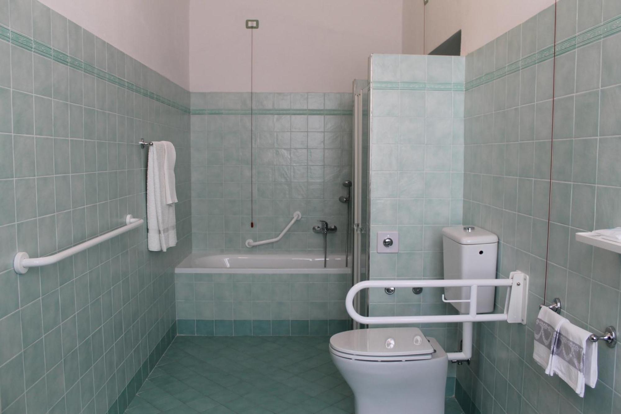 Hotel Croce Di Savoia Vallombrosa Phòng bức ảnh