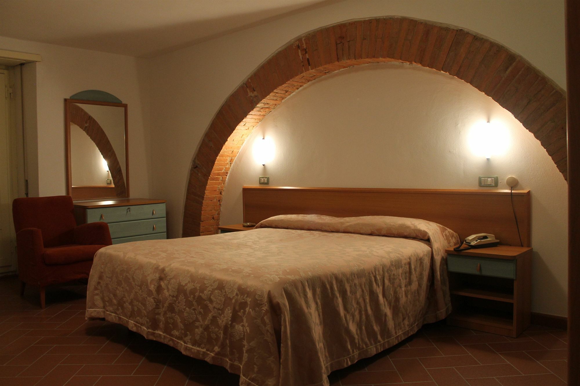 Hotel Croce Di Savoia Vallombrosa Ngoại thất bức ảnh
