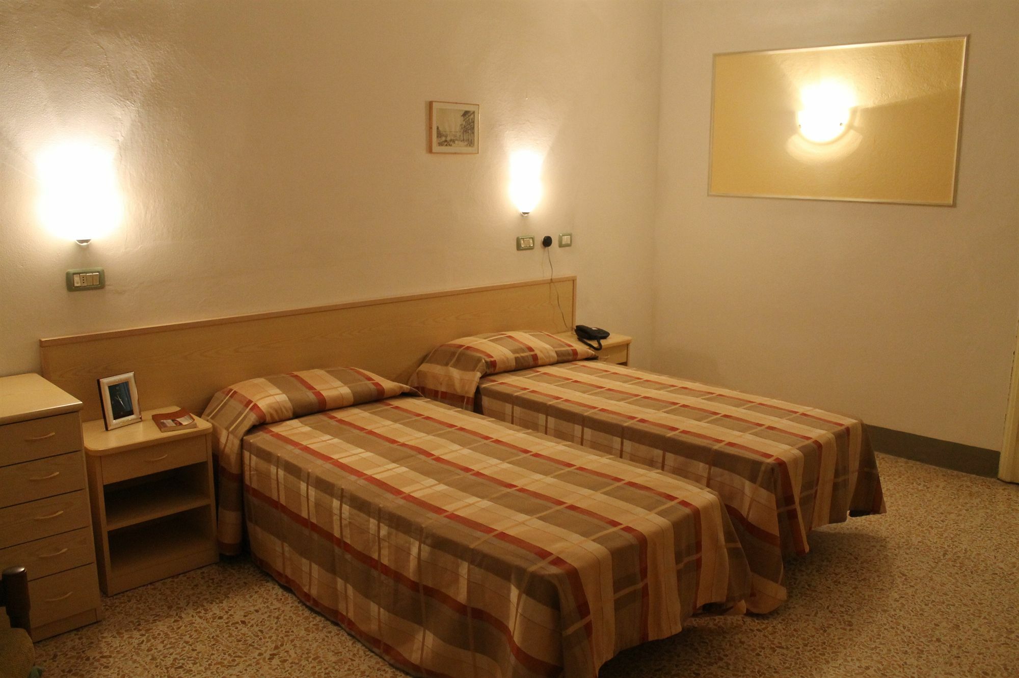 Hotel Croce Di Savoia Vallombrosa Ngoại thất bức ảnh