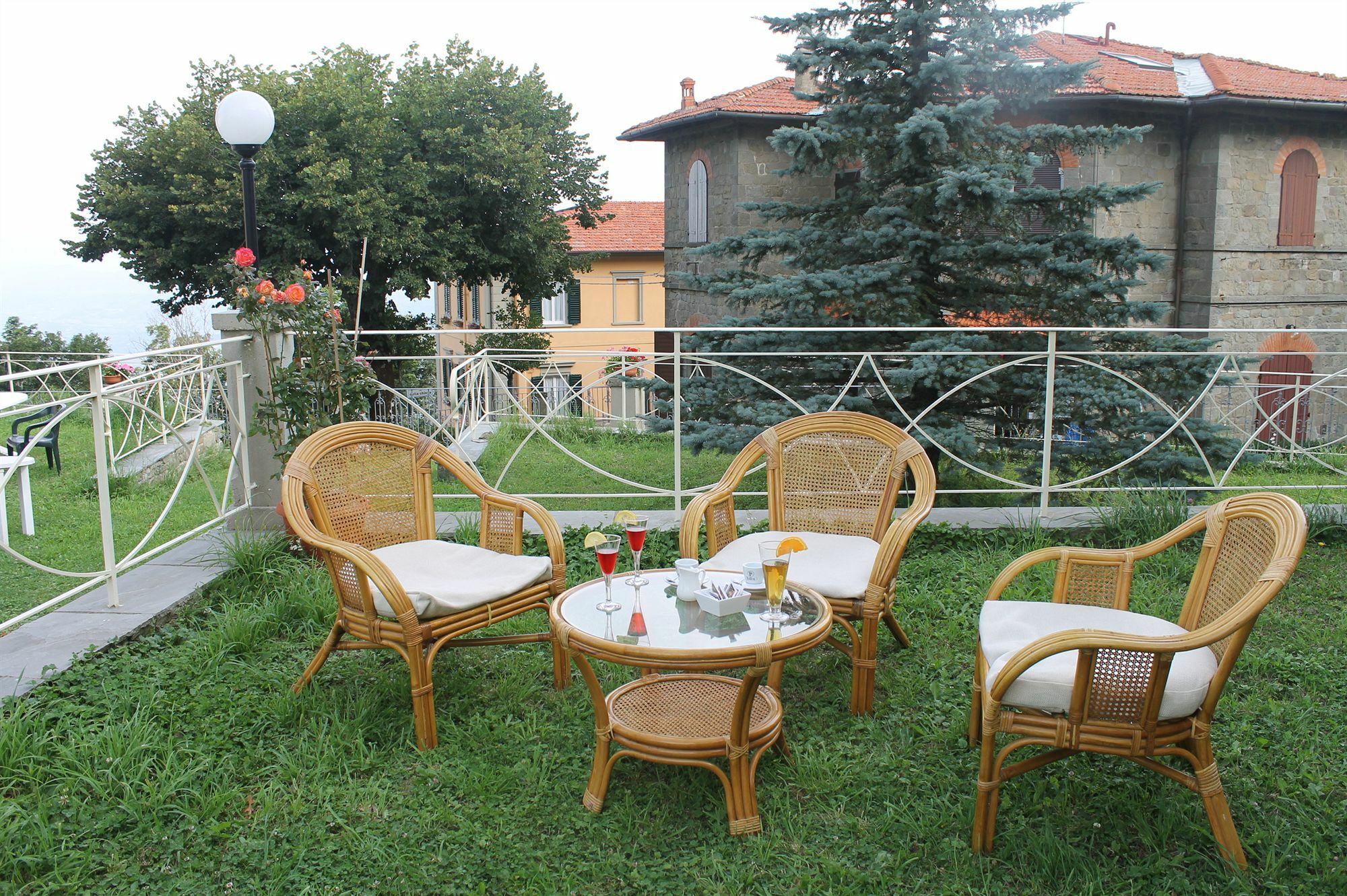 Hotel Croce Di Savoia Vallombrosa Ngoại thất bức ảnh